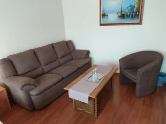 Első emeleti, családi, 6. számú szoba