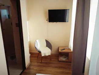 Első emeleti, egyágyas, 7. számú szoba