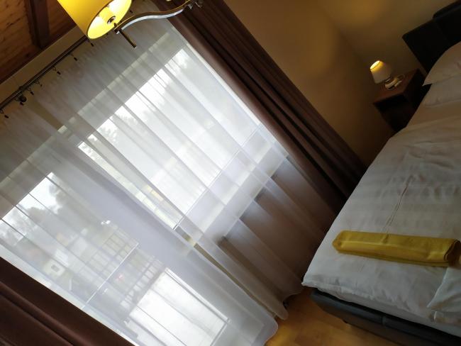 Panorámás franciaágyas szoba, II. emelet 10.