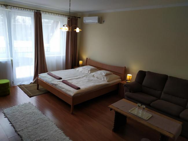 Panorámás családi szoba, I. emelet 6.